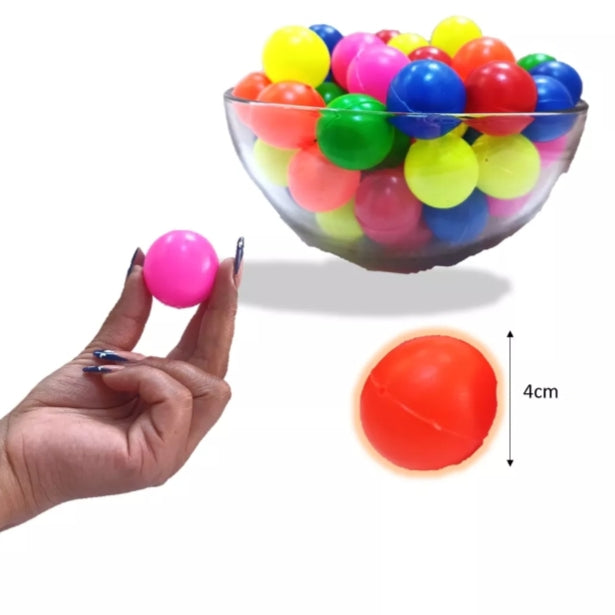 Bulto de 50 pelotas de hule, semirígido