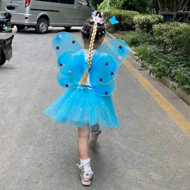 Disfraz de mariposa primavera desfile festival con luces para la noche